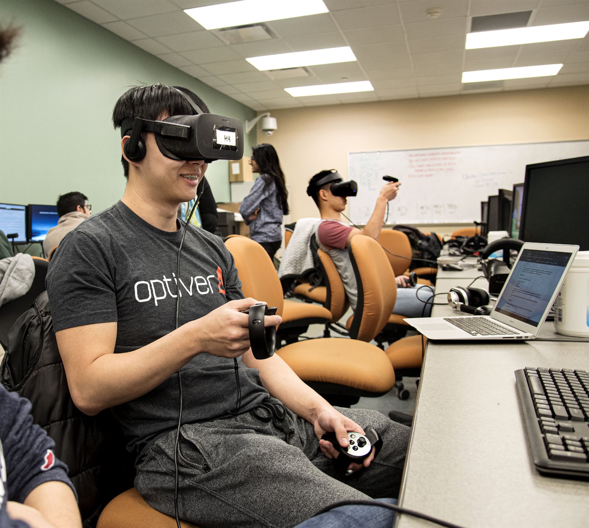 Student in VR Lab