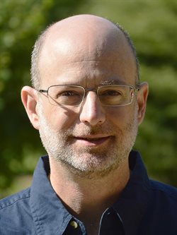 Illinois CS research professor Daniel S. Katz