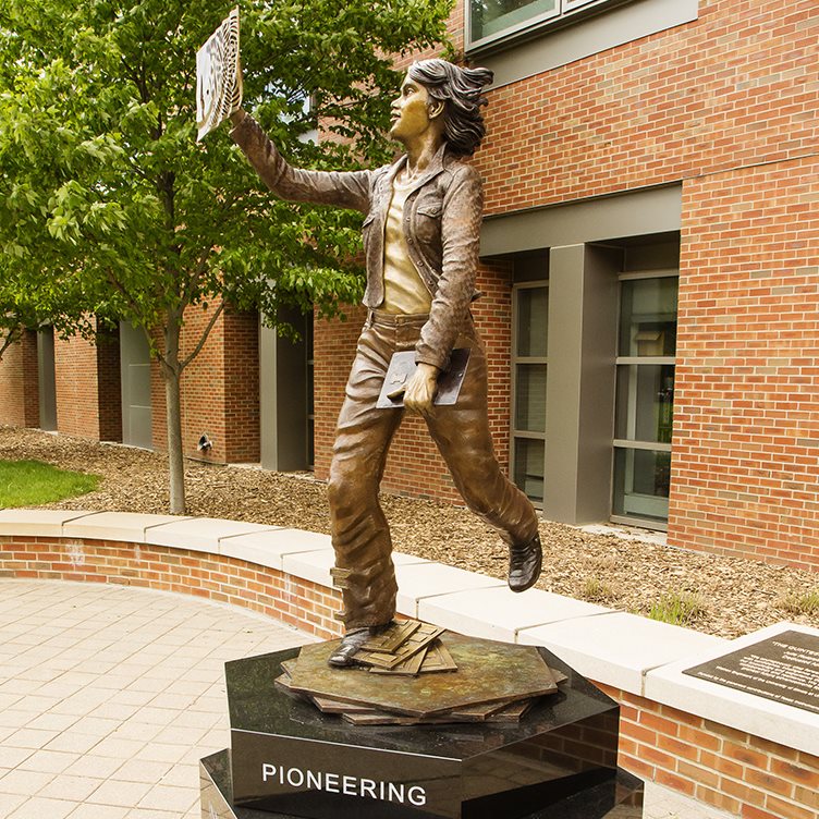 The Quintessential Engineer statue on the University of Illinois campus.