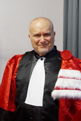 Marc Snir at the &Atilde;&permil;cole Normale Sup&Atilde;&copy;rieure de Lyon in Lyon, France, which awarded him with an honorary doctorate &quot;for academic achievements in the field of parallel and high-performance computing.&acirc;&euro;Â